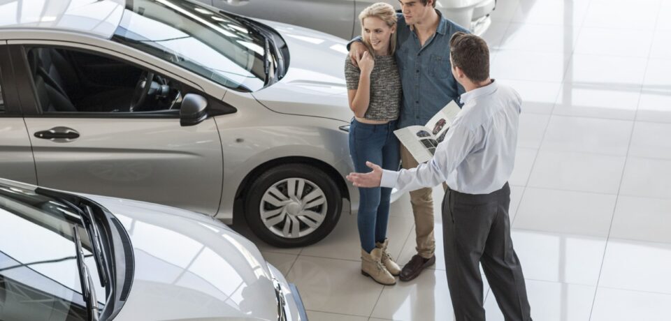 First-Time Buyer’s Guide to Pre-Owned Car Dealerships